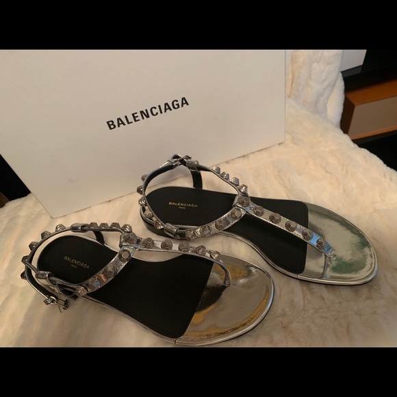 Balenciagas sandals - Picture 4 of 7